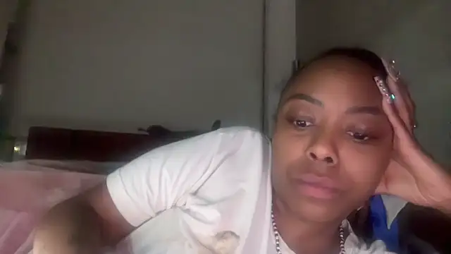 ChocolateCakeQueen online show from February 7, 1:46 am