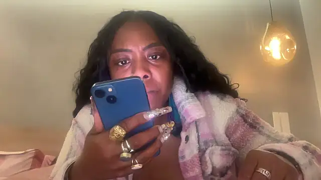 ChocolateCakeQueen online show from March 26, 12:53 am