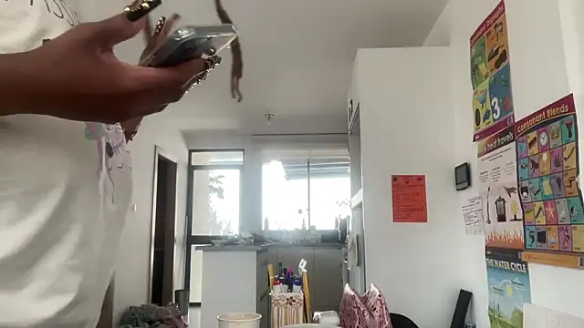 ChocolateCakeQueen online show from October 31, 3:41 pm