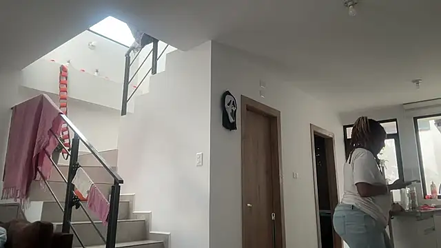 ChocolateCakeQueen online show from November 7, 8:35 pm