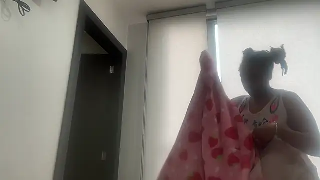 ChocolateCakeQueen online show from January 13, 10:46 pm