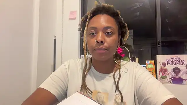 ChocolateCakeQueen online show from September 26, 12:17 am