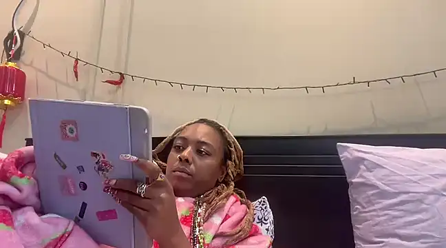 ChocolateCakeQueen online show from March 16, 10:53 pm