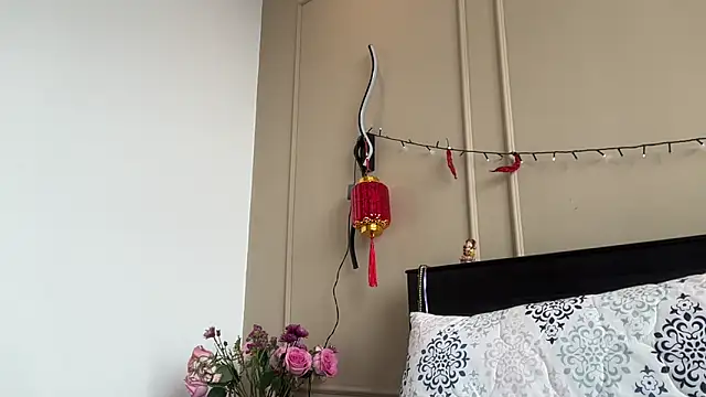 ChocolateCakeQueen online show from March 3, 3:32 pm
