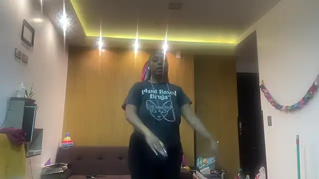 ChocolateCakeQueen online show from February 5, 1:12 am