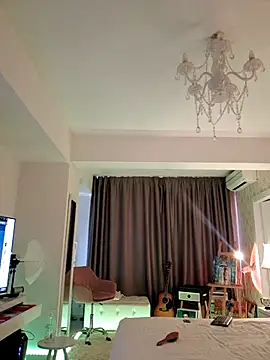 Snapshot of IreneHope chatting on March 13, 8:37 am IreneHope online show from March 13, 8:37 am