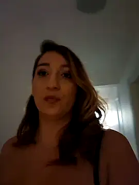 Snapshot of IreneHope chatting on March 11, 10:18 am IreneHope online show from March 11, 10:18 am