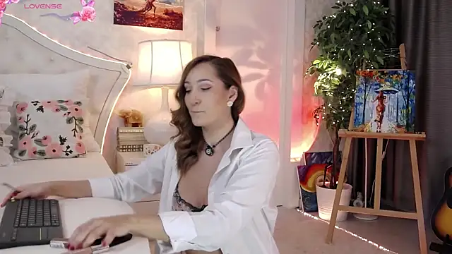 IreneHope online show from February 13, 9:53 am