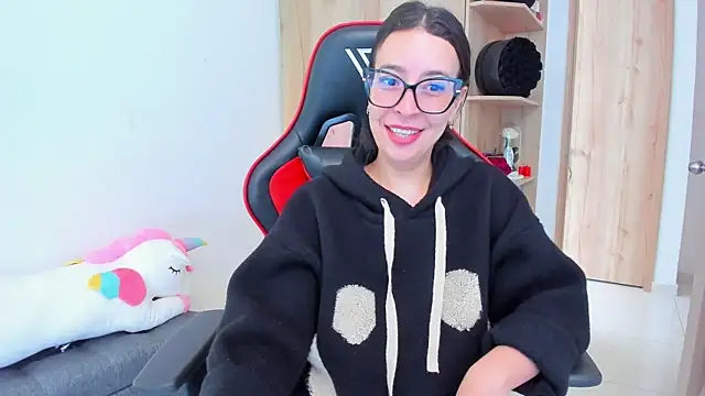  amanda seyfried19 online show from February 5, 4:03 pm