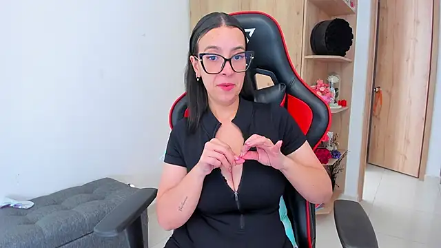  amanda seyfried19 online show from March 23, 6:19 pm