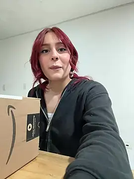 HazzelGray online show from December 17, 10:32 pm