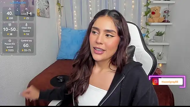 HazzelGray online show from March 12, 6:11 pm