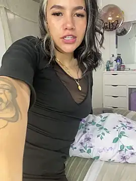 hannahb-e online show from March 7, 8:55 pm