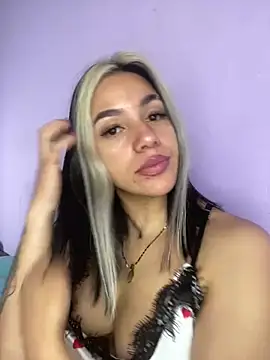 hannahb-e online show from March 8, 5:22 pm