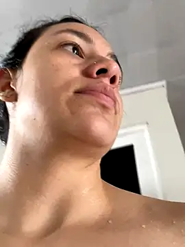 hannahb-e online show from September 23, 4:36 pm