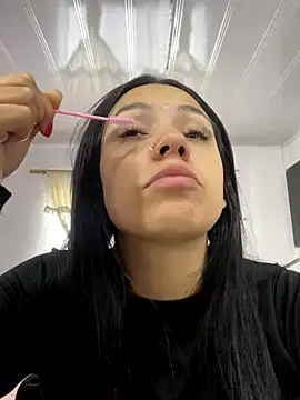 hannahb-e online show from October 30, 8:28 pm