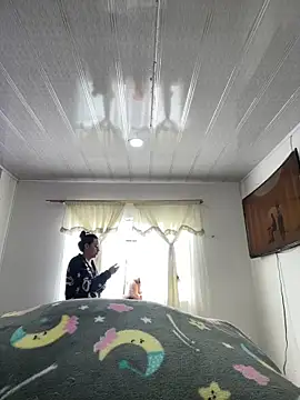 hannahb-e online show from March 7, 2:00 pm