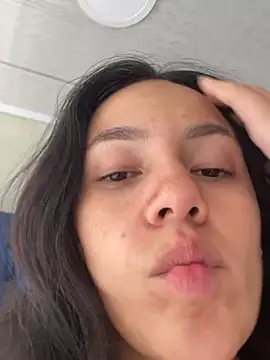 hannahb-e online show from January 17, 4:10 pm