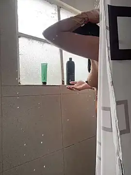 hannahb-e online show from February 16, 5:11 pm