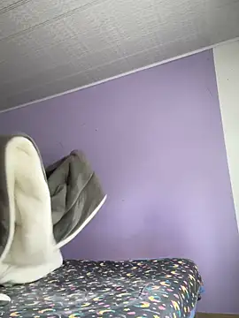 hannahb-e online show from November 14, 6:00 pm