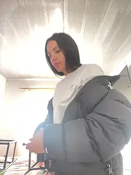 hannahb-e online show from March 3, 4:03 pm