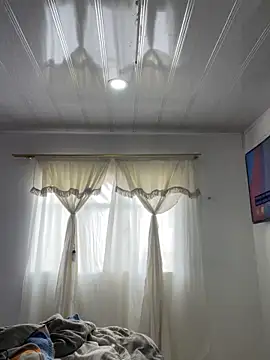 hannahb-e online show from April 8, 3:02 pm