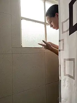 hannahb-e online show from March 8, 12:52 pm