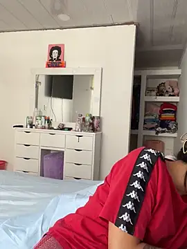 hannahb-e online show from October 15, 5:21 pm