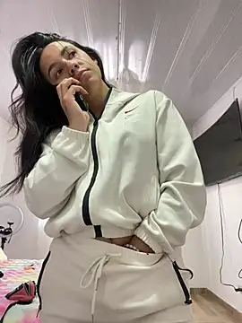 hannahb-e online show from February 9, 10:08 pm