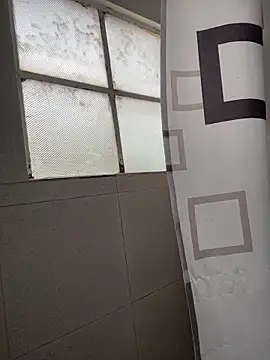 hannahb-e online show from March 13, 4:23 pm