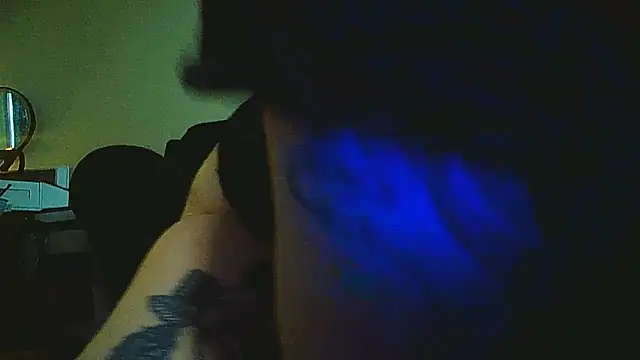 EXOTICLEXXXI online show from April 4, 7:53 pm