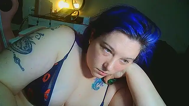 EXOTICLEXXXI online show from April 6, 1:12 am
