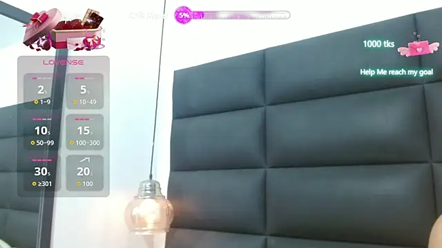 emily brontee  online show from November 12, 1:37 pm