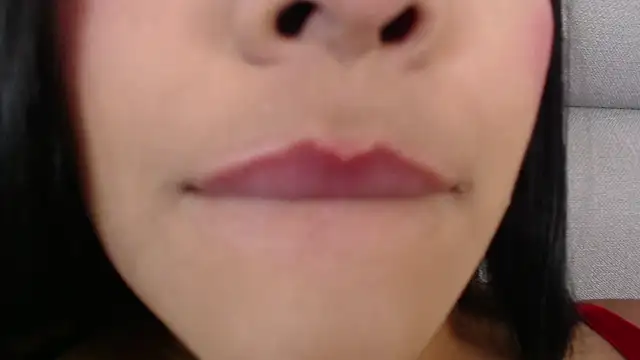 Snapshot of emily_brontee_ chatting on March 19, 3:51 pm emily brontee online show from March 19, 3:51 pm