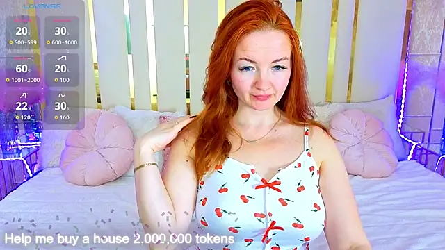 Marina Mur  online show from March 28, 7:59 pm