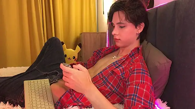 k0sta  online show from March 5, 10:33 am