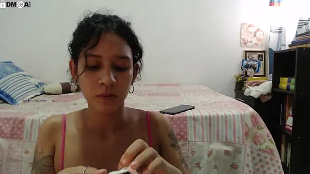 AlinaWoolf  online show from February 9, 9:46 pm