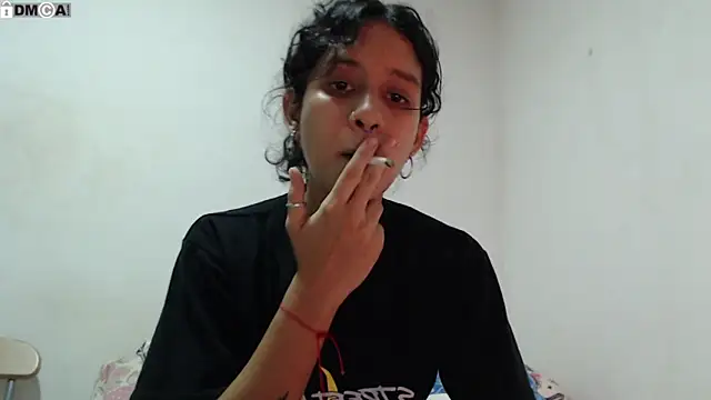 AlinaWoolf  online show from January 15, 2:04 am