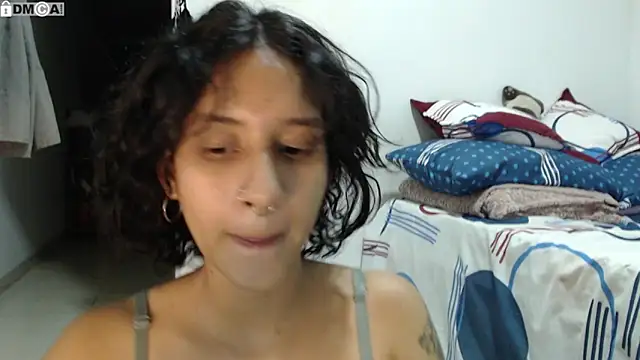 AlinaWoolf  online show from November 4, 4:05 am