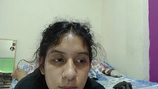 AlinaWoolf  online show from May 9, 5:49 pm