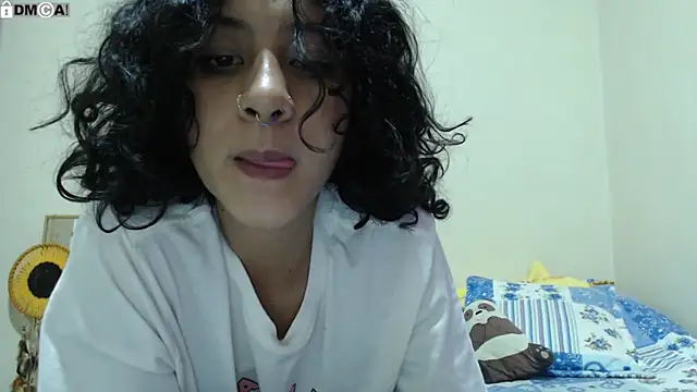 AlinaWoolf  online show from April 9, 5:53 am