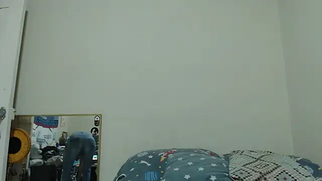 AlinaWoolf  online show from June 16, 11:05 pm