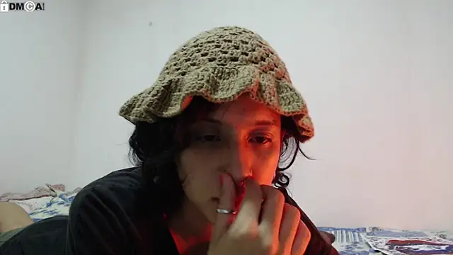 AlinaWoolf  online show from March 1, 4:23 am