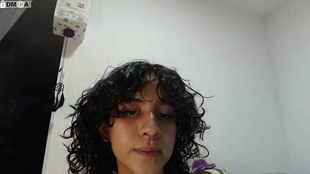 Snapshot of AlinaWoolf_ chatting on September 16, 4:35 am AlinaWoolf  online show from September 16, 4:35 am