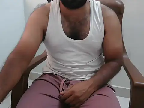 Snapshot of Tamil_Boy28 chatting on May 29, 5:24 am Tamil Boy28 online show from May 29, 5:24 am