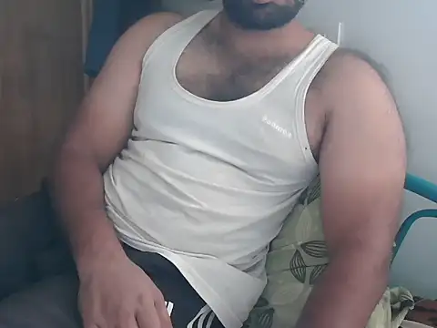 Snapshot of Tamil_Boy28 chatting on May 12, 8:43 am Tamil Boy28 online show from May 12, 8:43 am