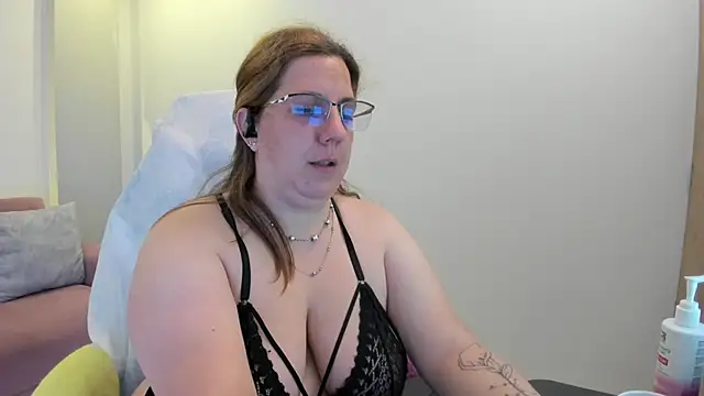 katie joness  online show from September 12, 12:49 pm