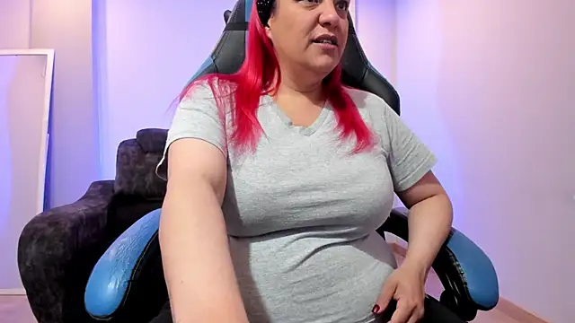 Sammy owens  online show from October 25, 12:17 pm