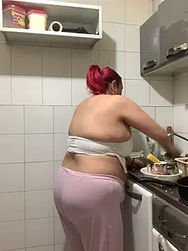 Sammy owens  online show from April 21, 5:08 pm