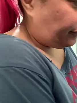 Sammy owens  online show from March 10, 6:12 pm